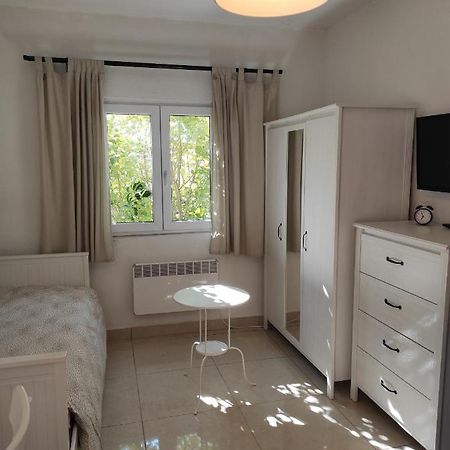 Lemon Apartment - Zupanska Ulica 21 พูลา ภายนอก รูปภาพ