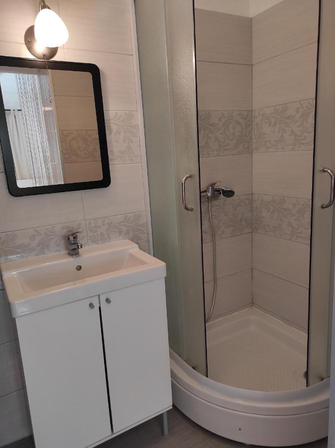 Lemon Apartment - Zupanska Ulica 21 พูลา ภายนอก รูปภาพ