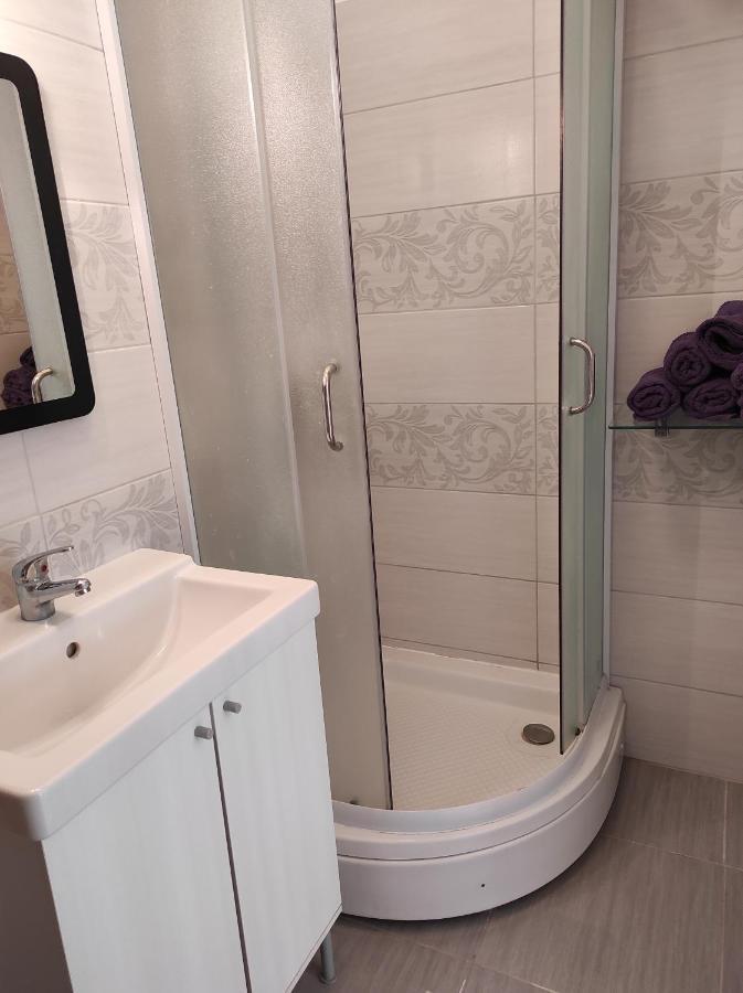 Lemon Apartment - Zupanska Ulica 21 พูลา ภายนอก รูปภาพ